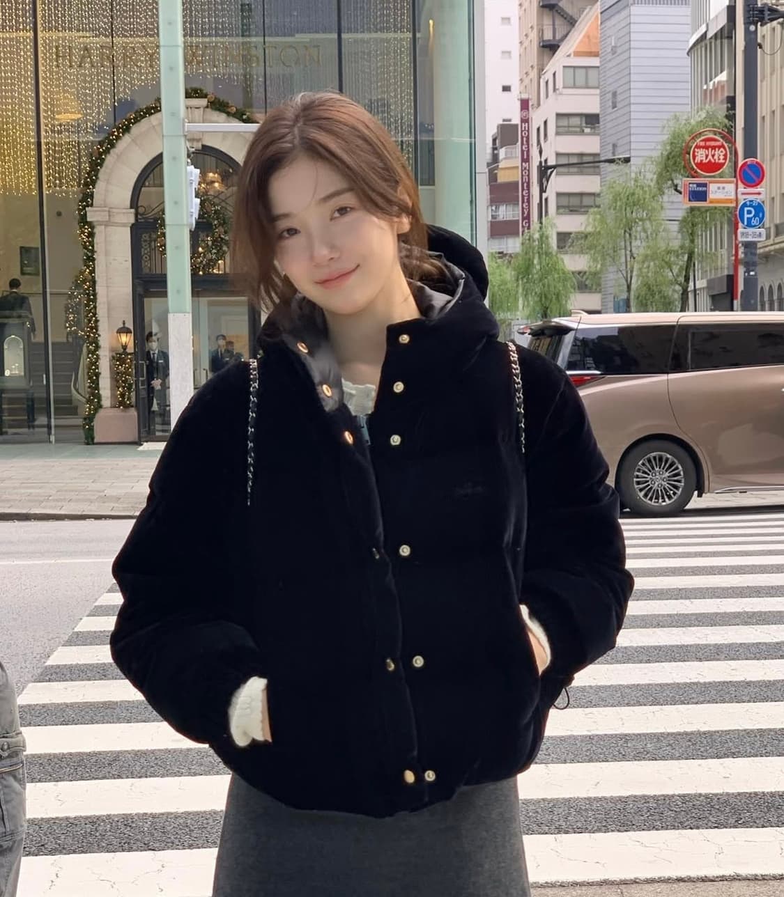 더바넷 벨벳 패딩 블랙 velvet goose puffer jacket 상품이미지1