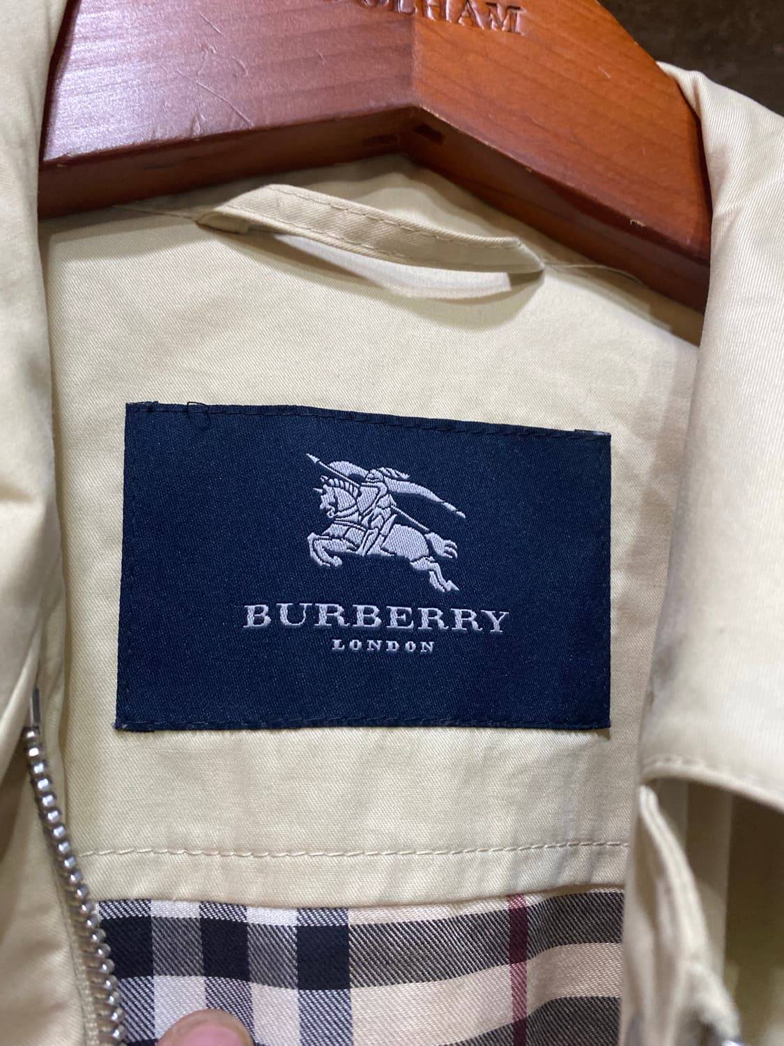 Burberry  버버리 베이지 컬러 롱 자켓 95 상품이미지2