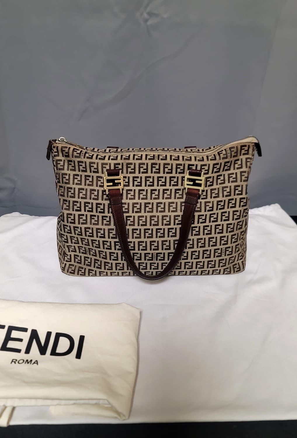 펜디 가방,토트백.(디올샤넬보테가루이비통구찌셀린느생로랑발렌시아가프라다) 상품이미지3