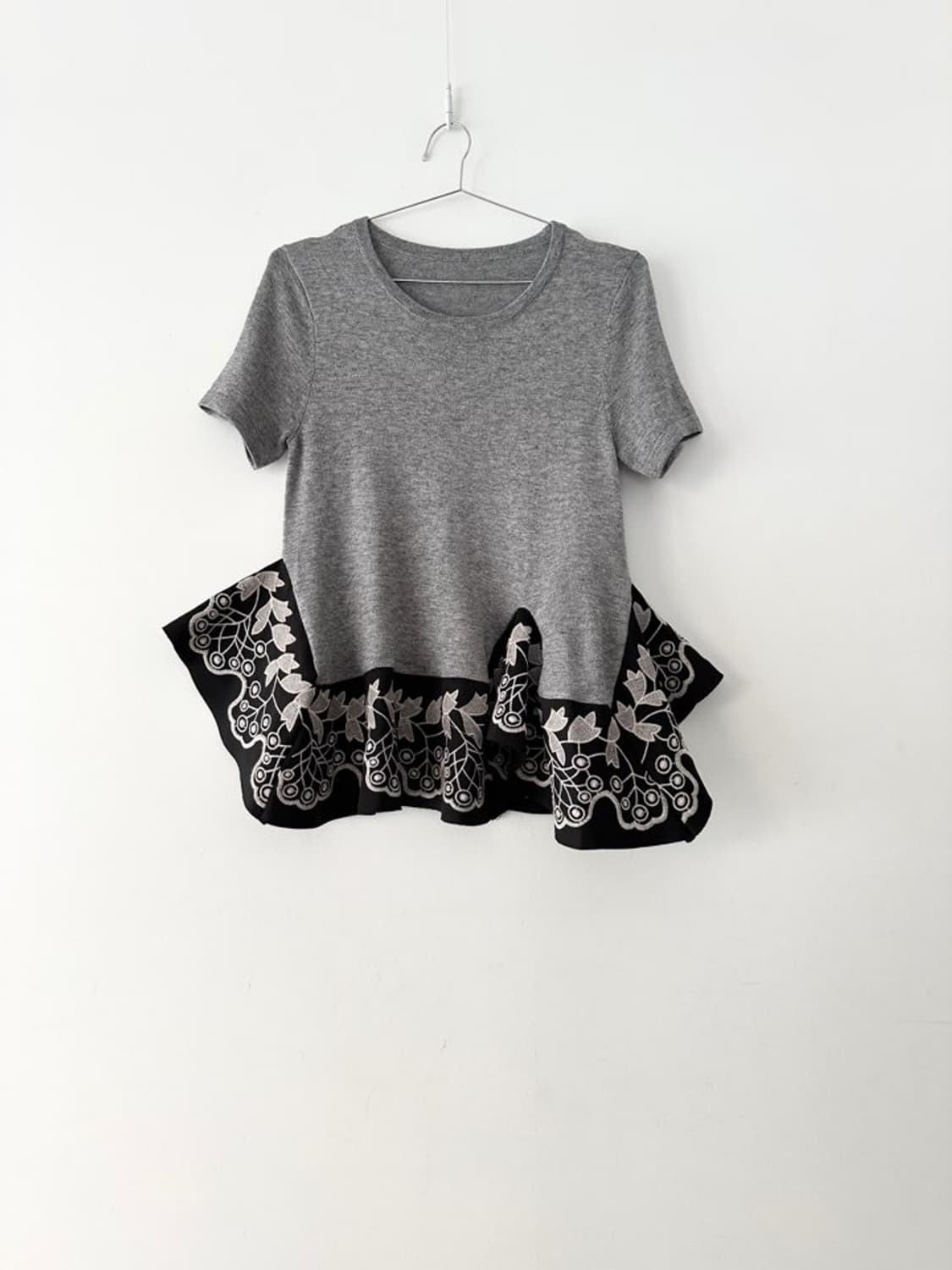 3D embroidery wave knit 상품이미지1