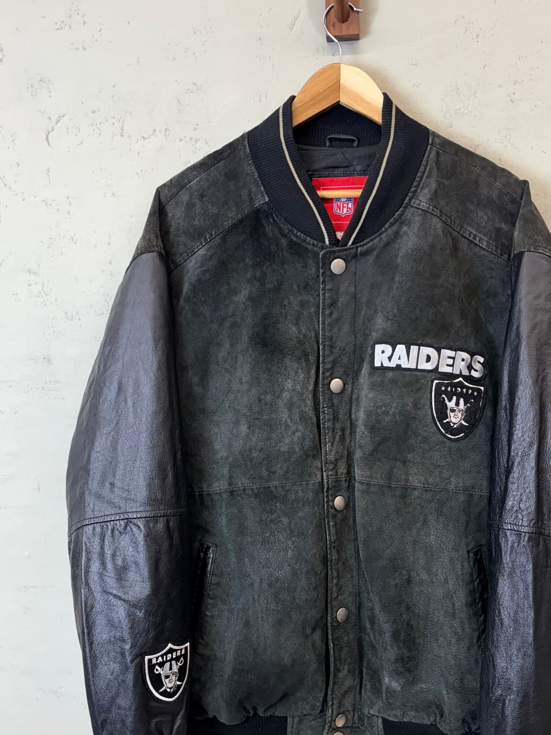 NFL 90s 빈티지 오클랜드 레이더스 레더 바시티 자켓 상품이미지3