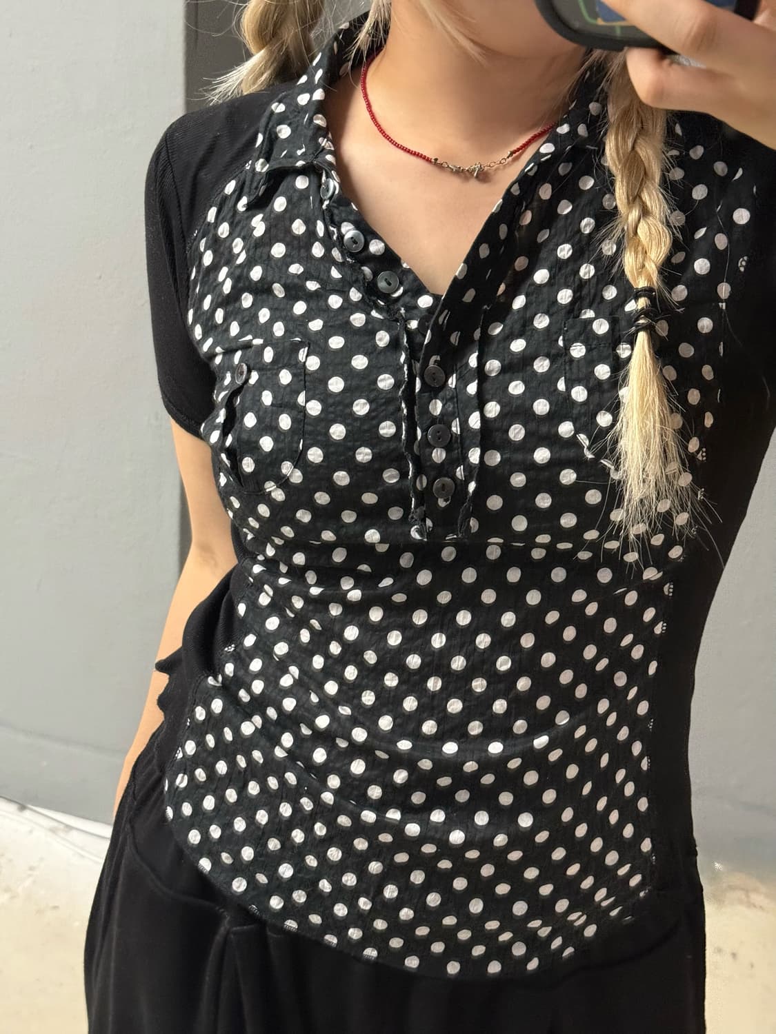 dot pattern pocket detail top 상품이미지3