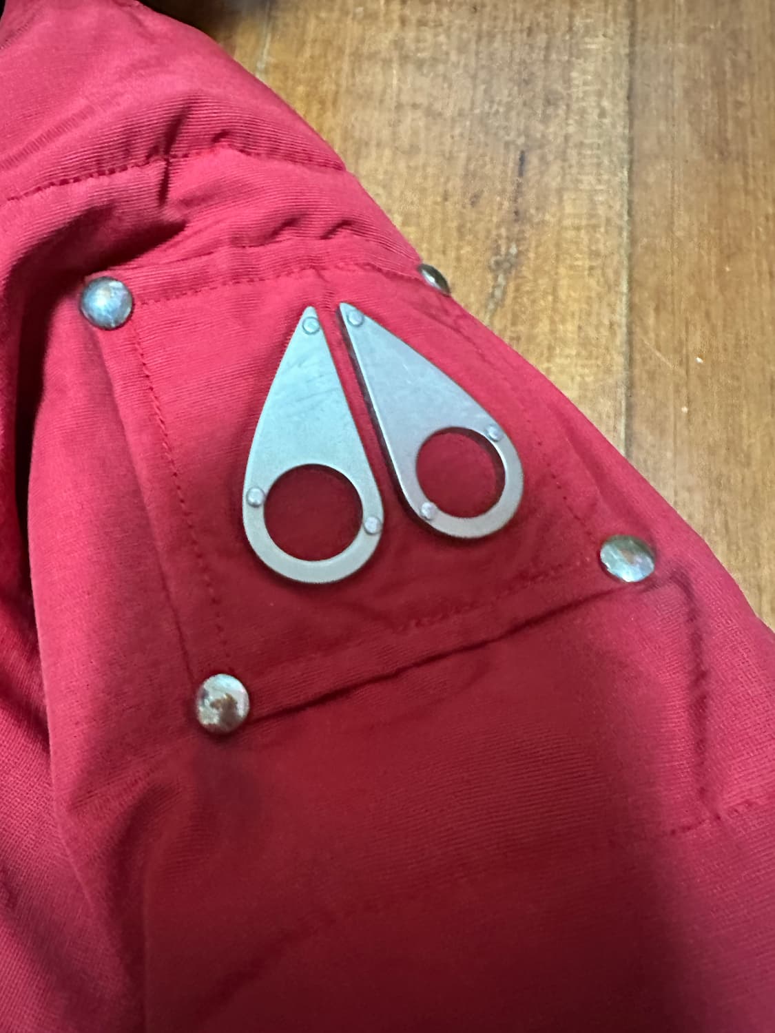 무스너클 레드 패딩 상품이미지2