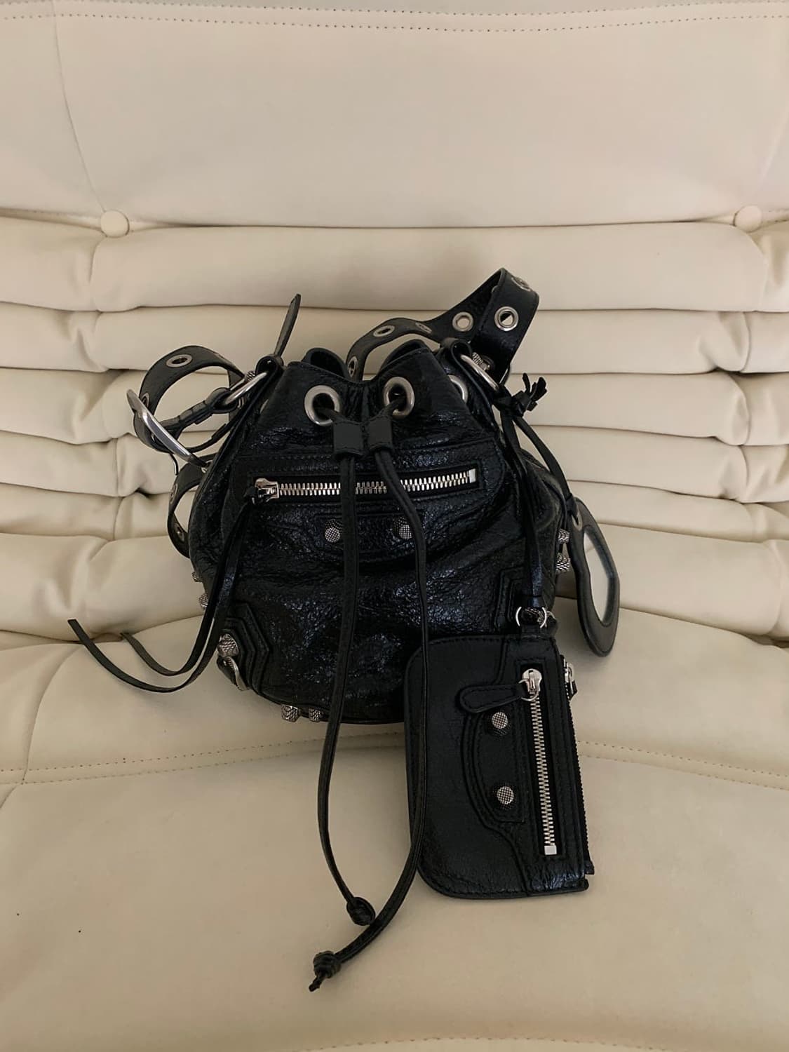 발렌시아가 르 카골 버킷백 xs 상품이미지1