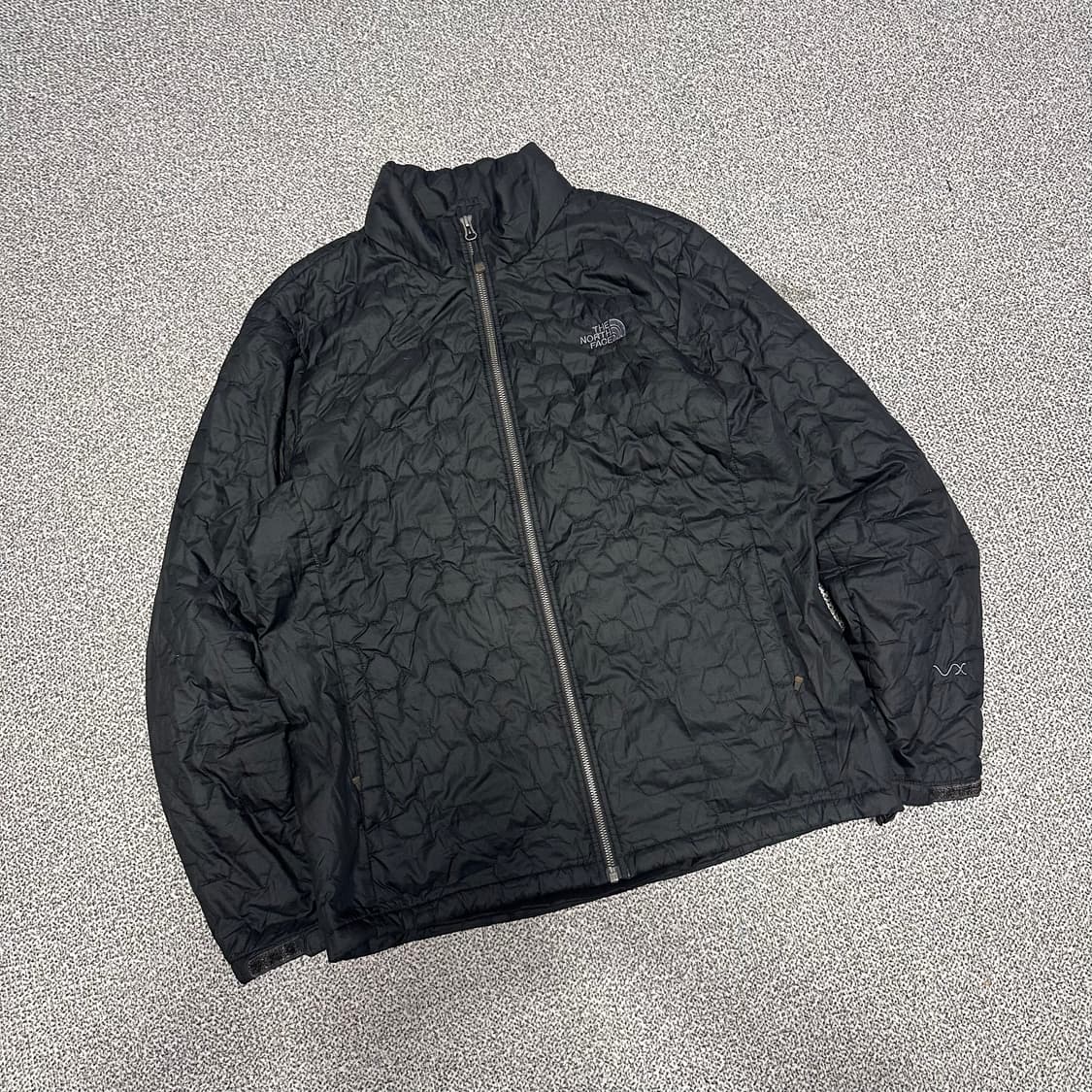 노스페이스 블랙 경량패딩 상품이미지1