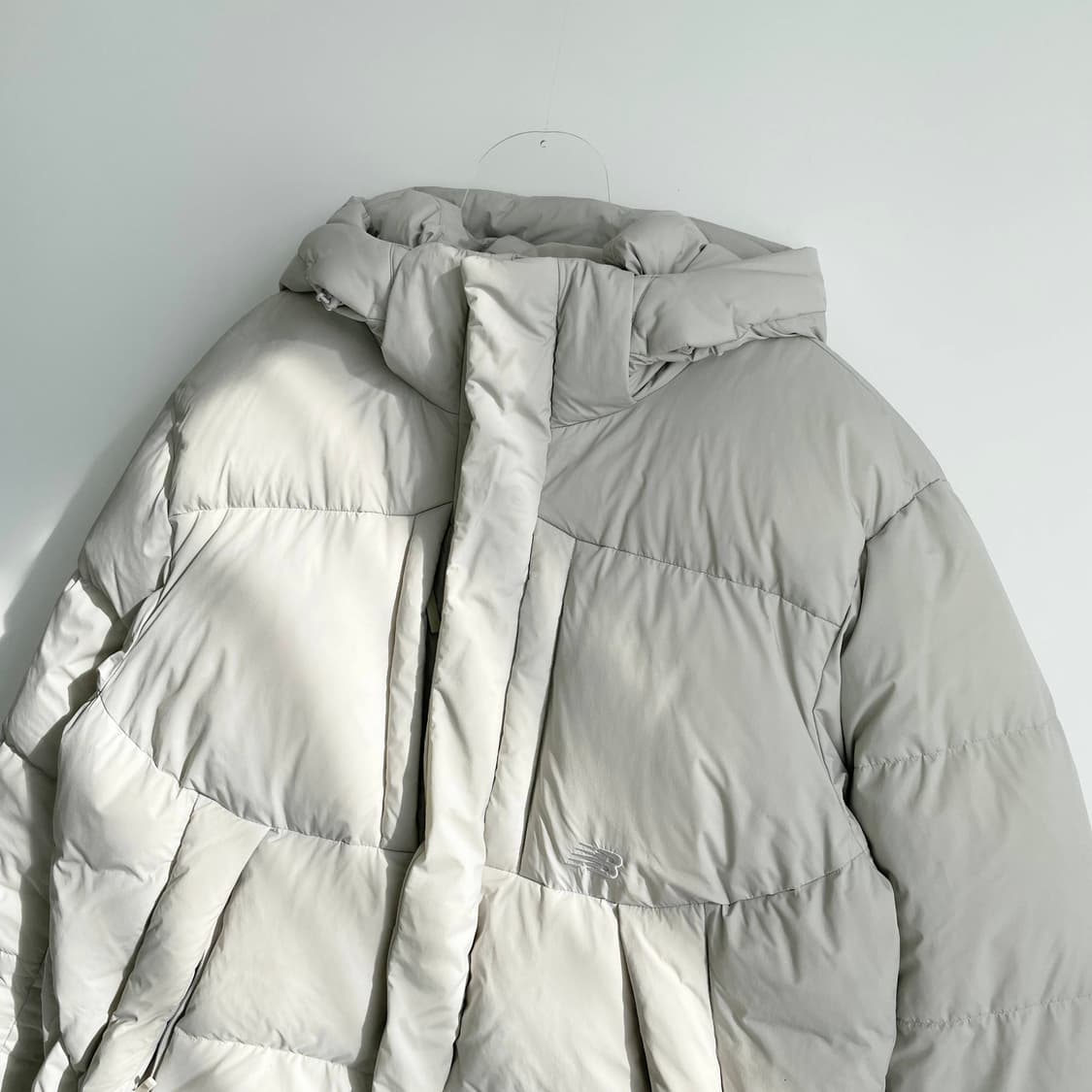 D2 뉴발란스 UNI 플라잉 숏 구스다운 재킷 100사이즈 상품이미지2