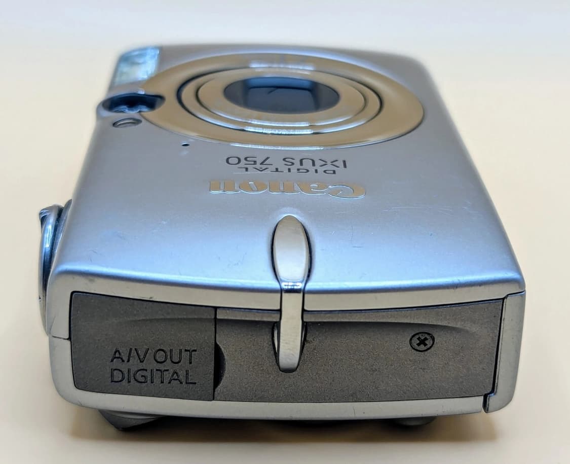 캐논 익서스 750 / canon IXUS 750 입고 상품이미지3