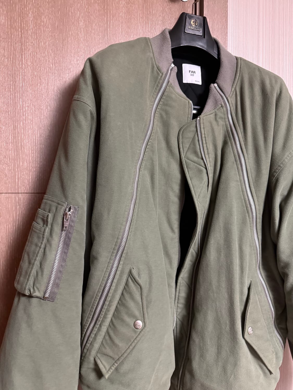 파아카이브 몰스킨 봄버 카키 상품이미지2