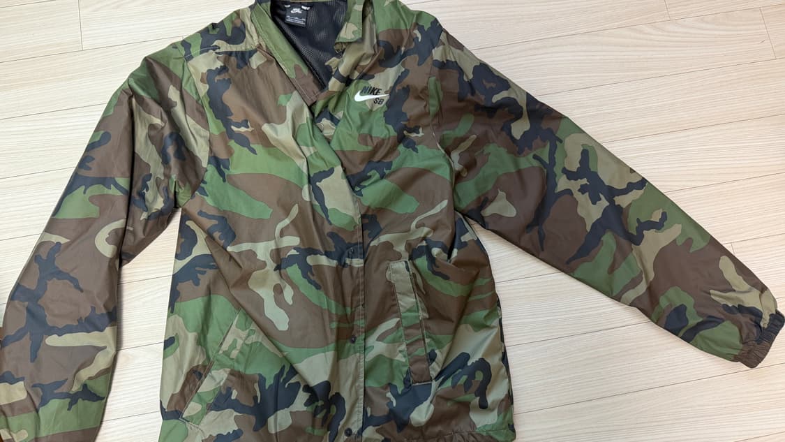 나이키 sb 카모패턴 바람막이 상품이미지1