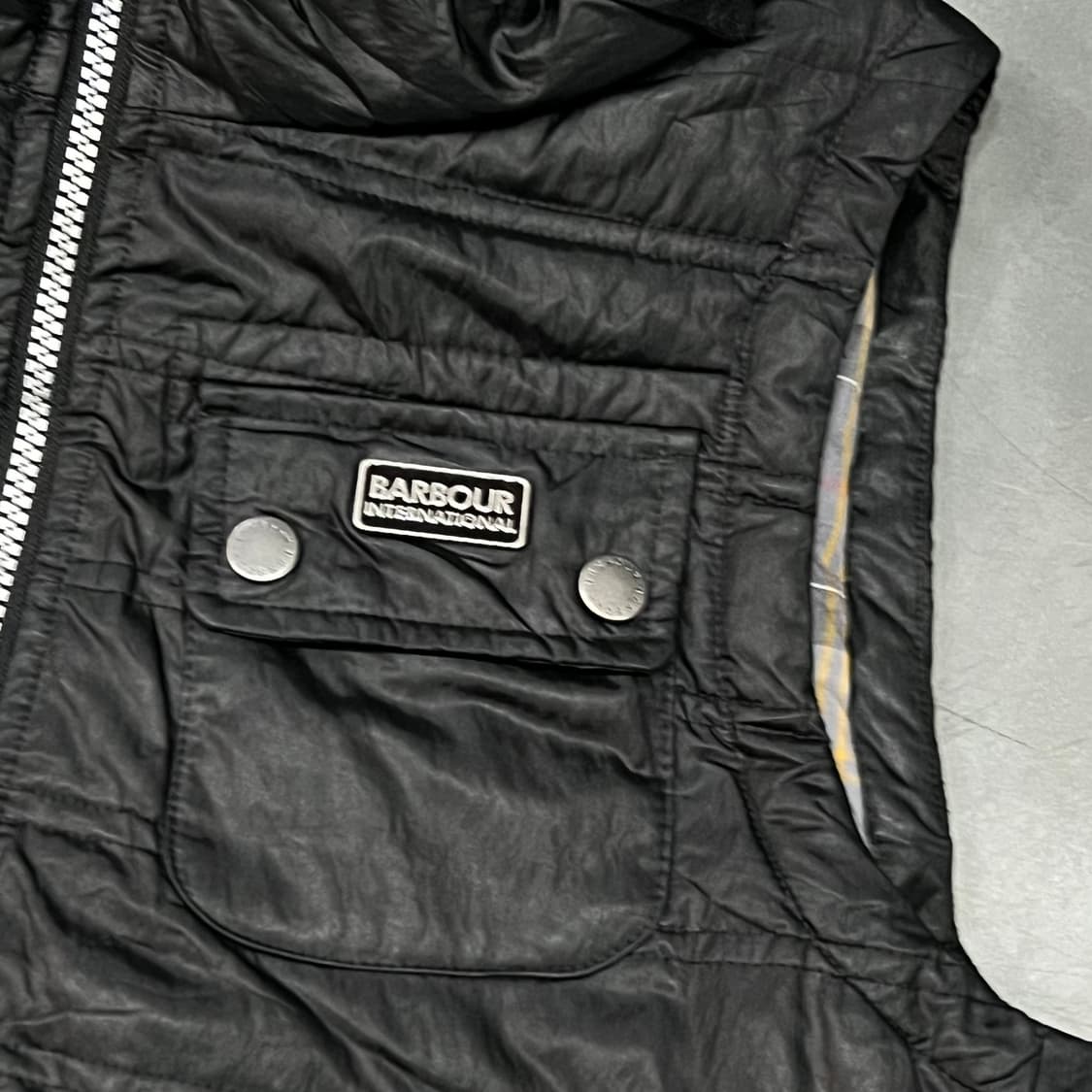  바버 인터네셔널 후드 베스트 y15141 상품이미지4