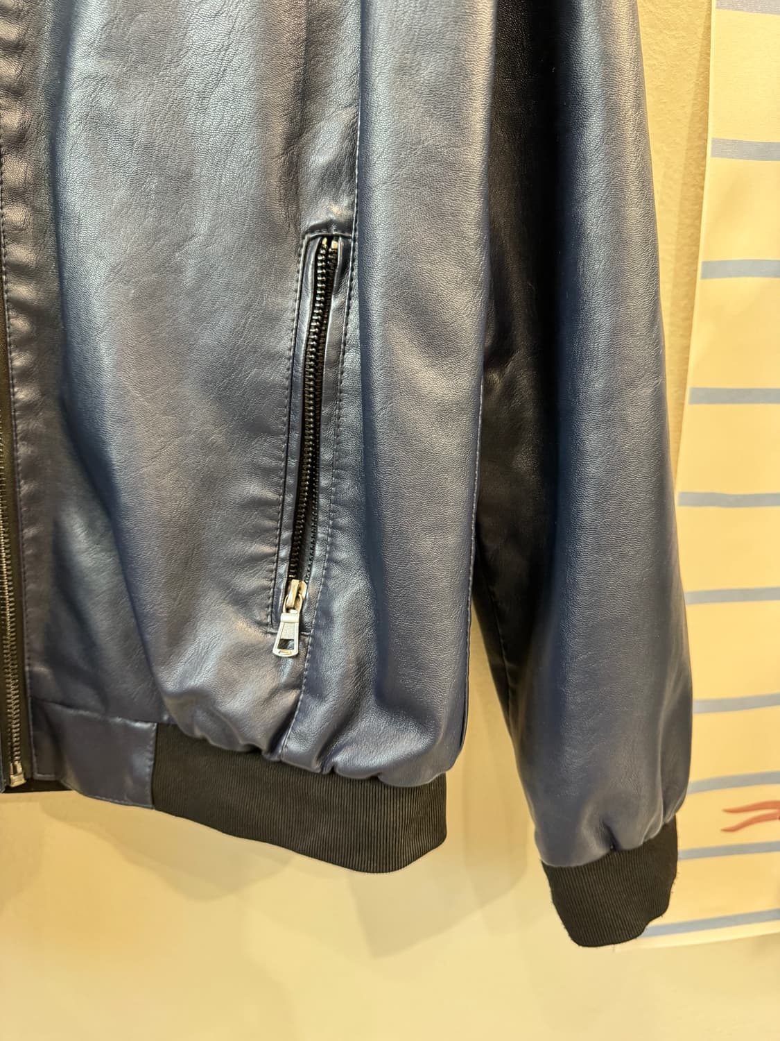 vintage 페이크레더 봄버 상품이미지3