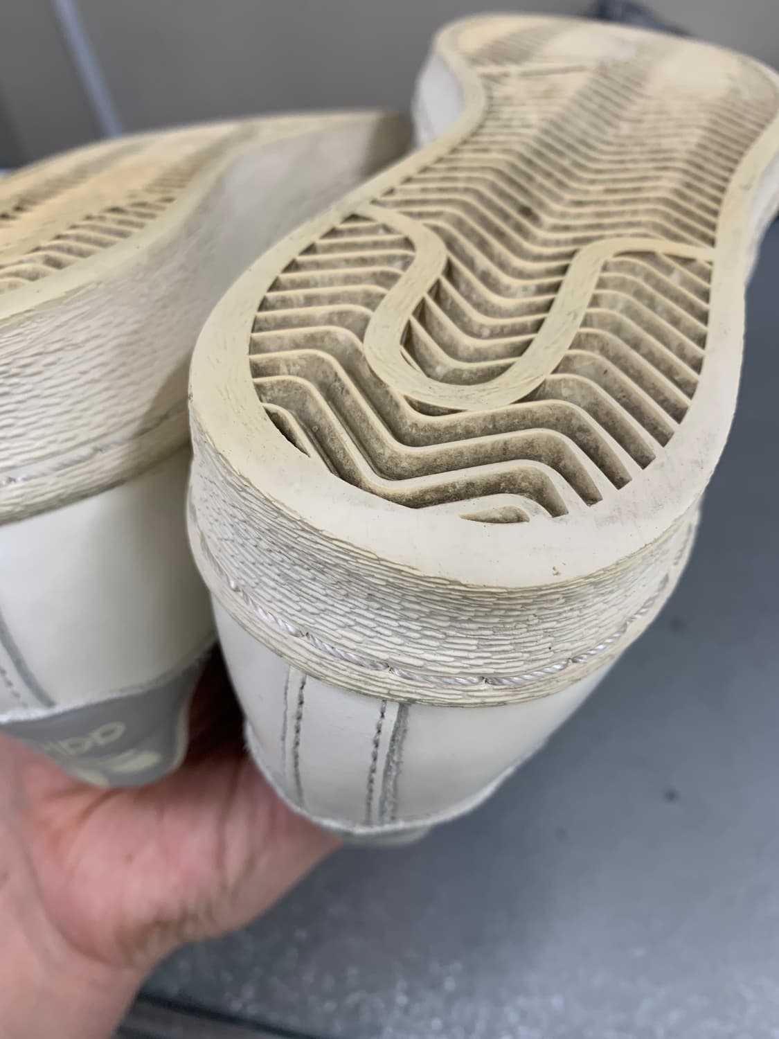 아디다스 슈퍼스타 82 화이트 245 상품이미지5