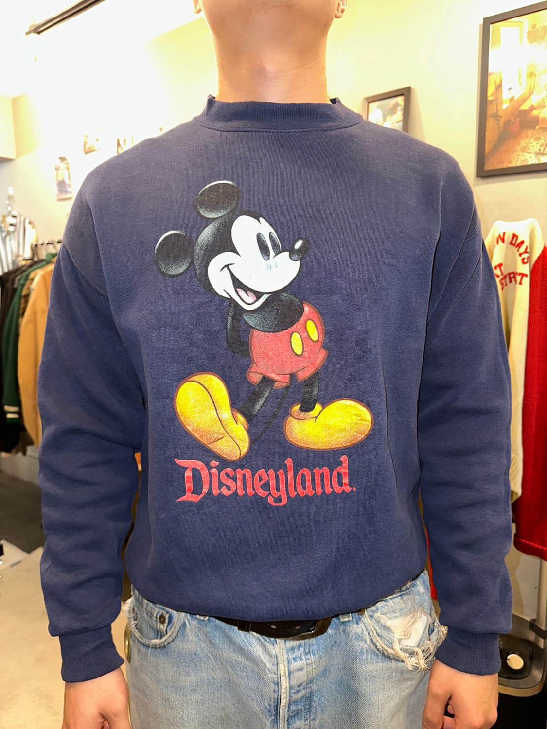 90’s Disney Mickey logo faded sweatshirt 상품이미지3