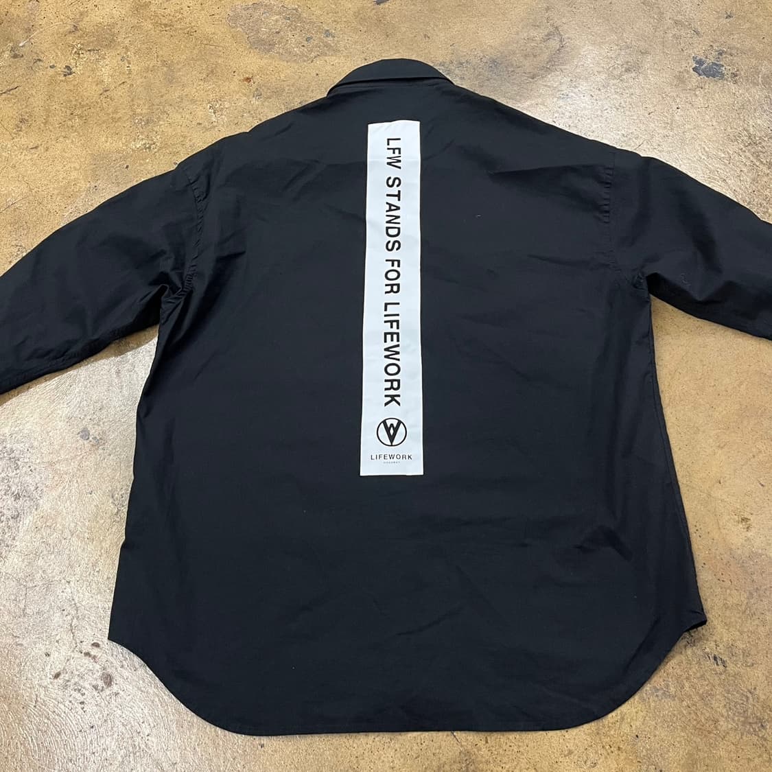 [정품] 라이프 워크 블랙 프린팅 셔츠 b8 상품이미지4