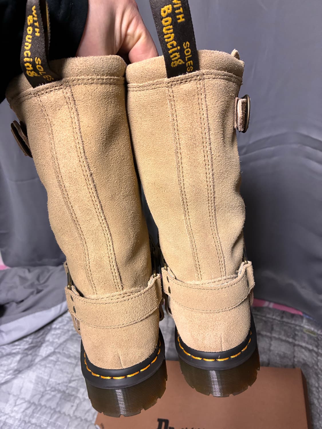 닥터마틴 애니스톤 스웨이드 탄 엔지니어부츠 상품이미지2