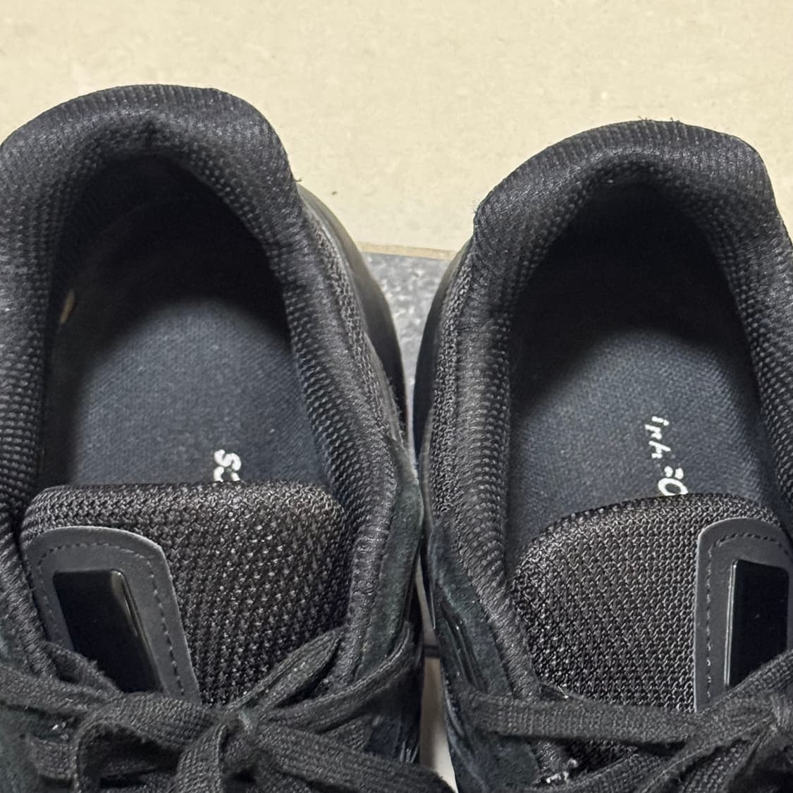 뉴발란스 990v5 D 트리플블랙 265 상품이미지5