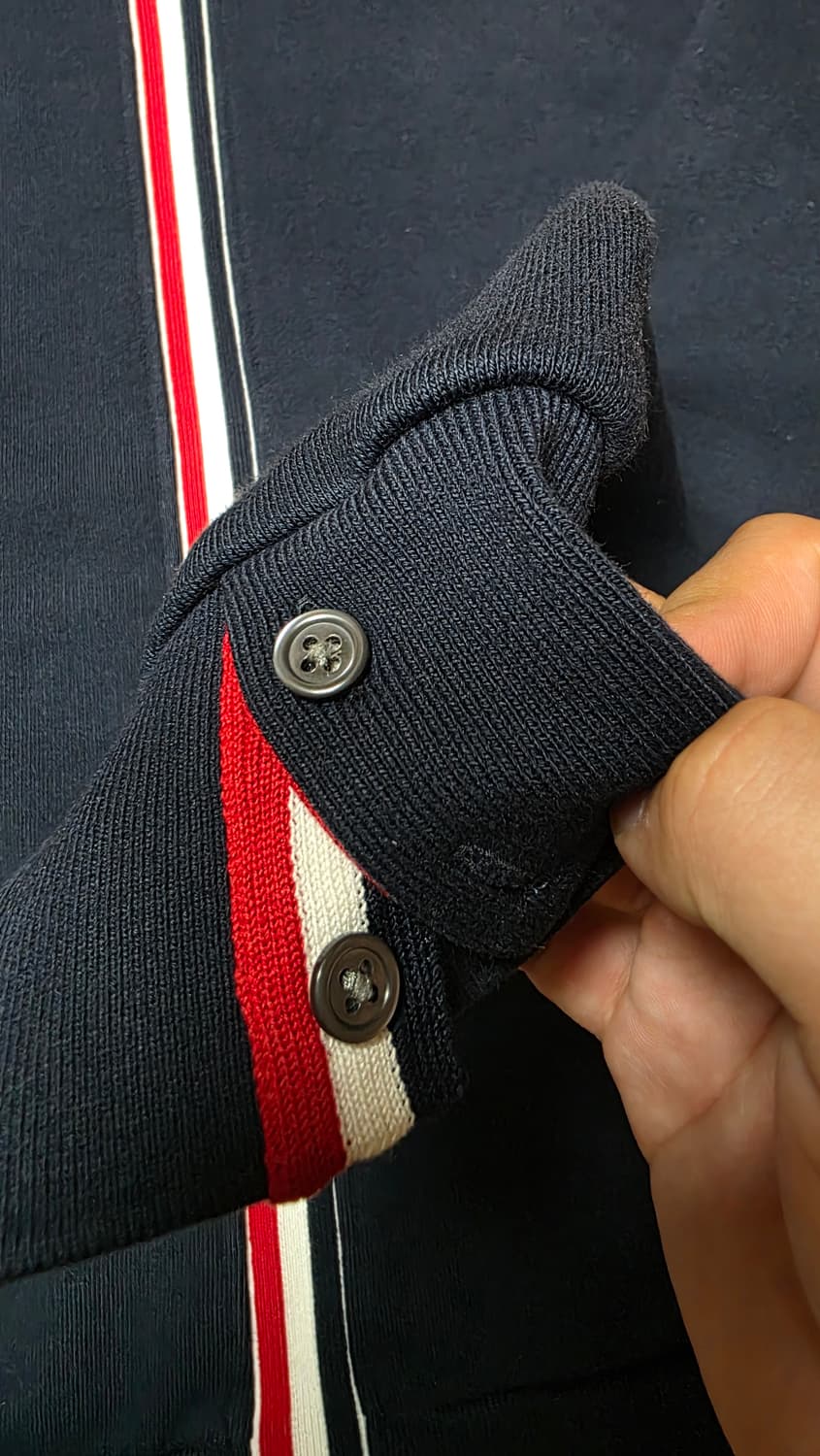 [4,새상품급]톰브라운 백삼선 맨투맨 상품이미지3