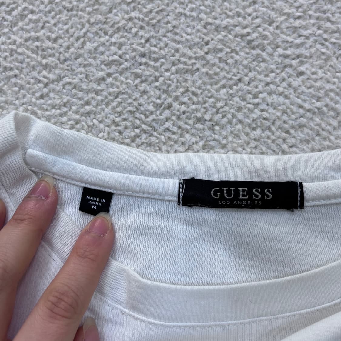 M 게스 여성 빅로고 반팔 티셔츠 0402E 상품이미지3