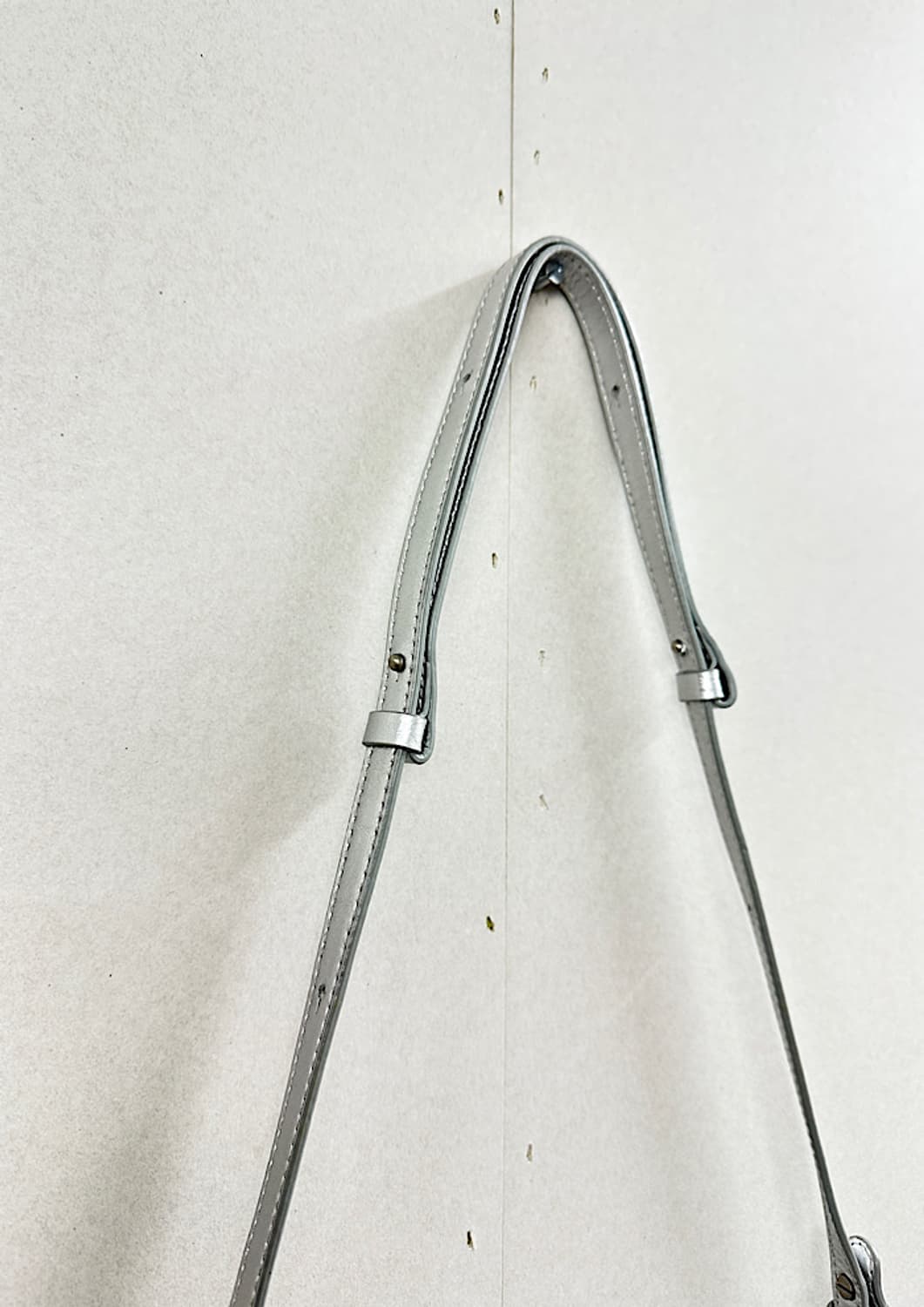 루에브르 삭드벨로 실버 숄더백  상품이미지5