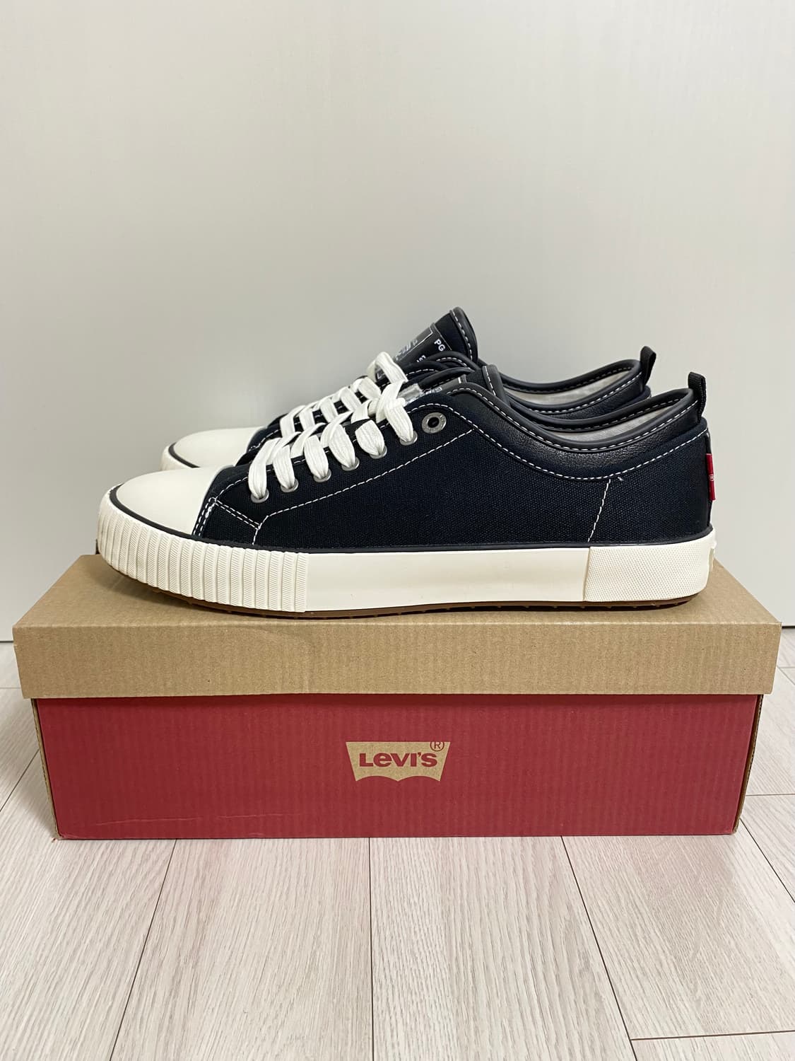Levi's 521 CRT LO CT CVS BLACK 상품이미지1