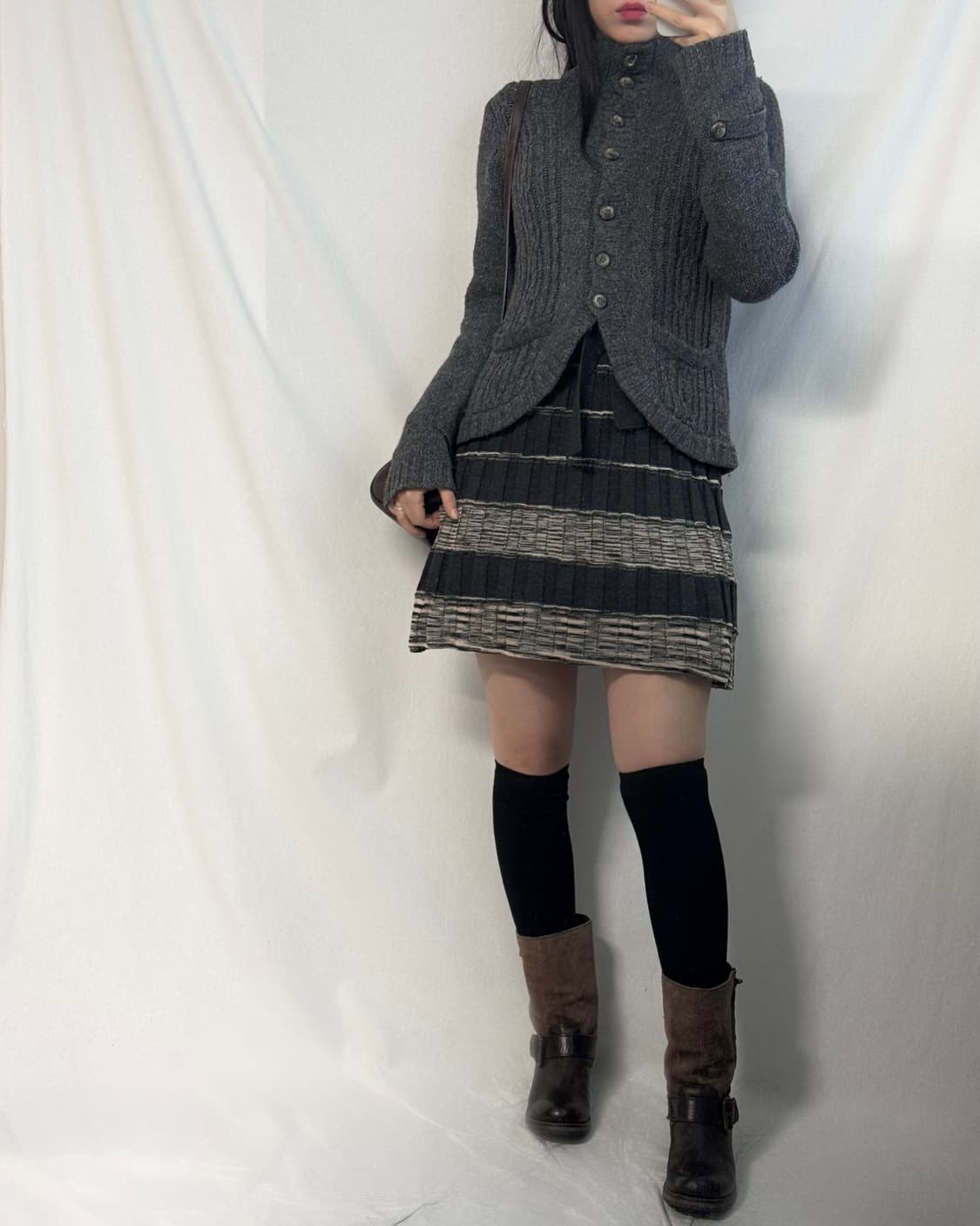 울 블렌디드 하이 넥 버튼 디테일 가디건 상품이미지8