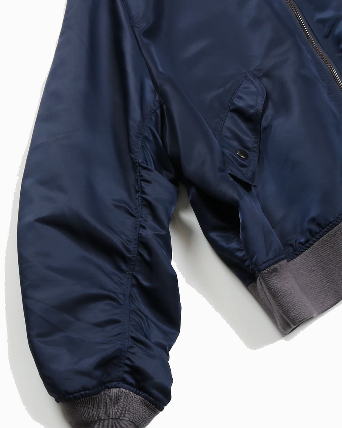 언라이클리 리버시블 l-2b 자켓 상품이미지6