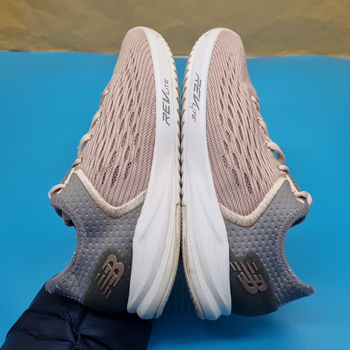 뉴발란스 퓨얼코어5000 여성운동화230  상품이미지5