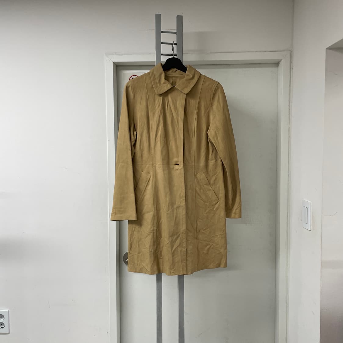 발망 레더 코트 베이지 11(W) 상품이미지1