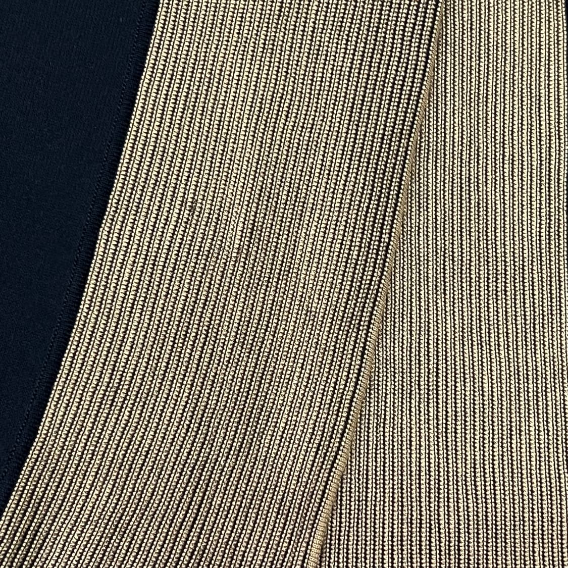  살바토레 페레가모 배색 가디건 y16336 상품이미지4