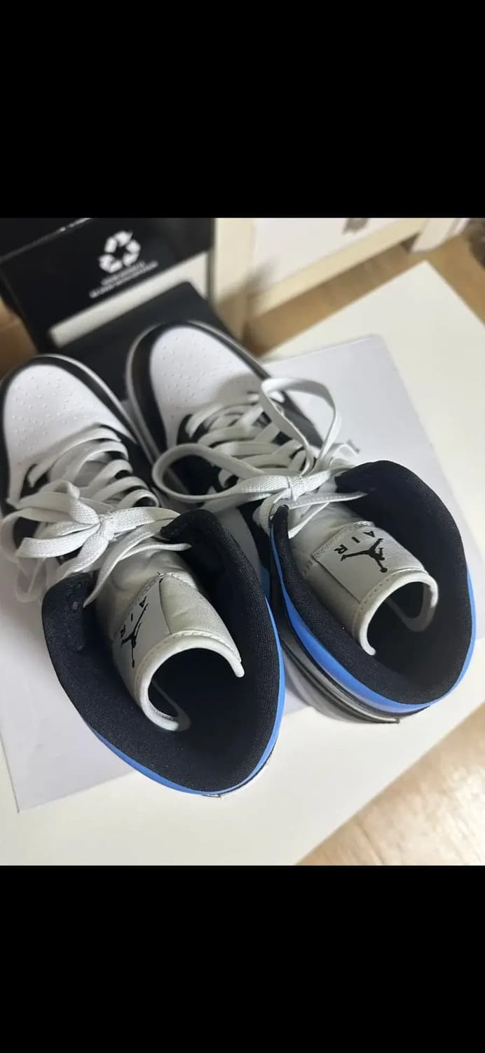 조던1 미드 유니버시티블루 280 급처 상품이미지4