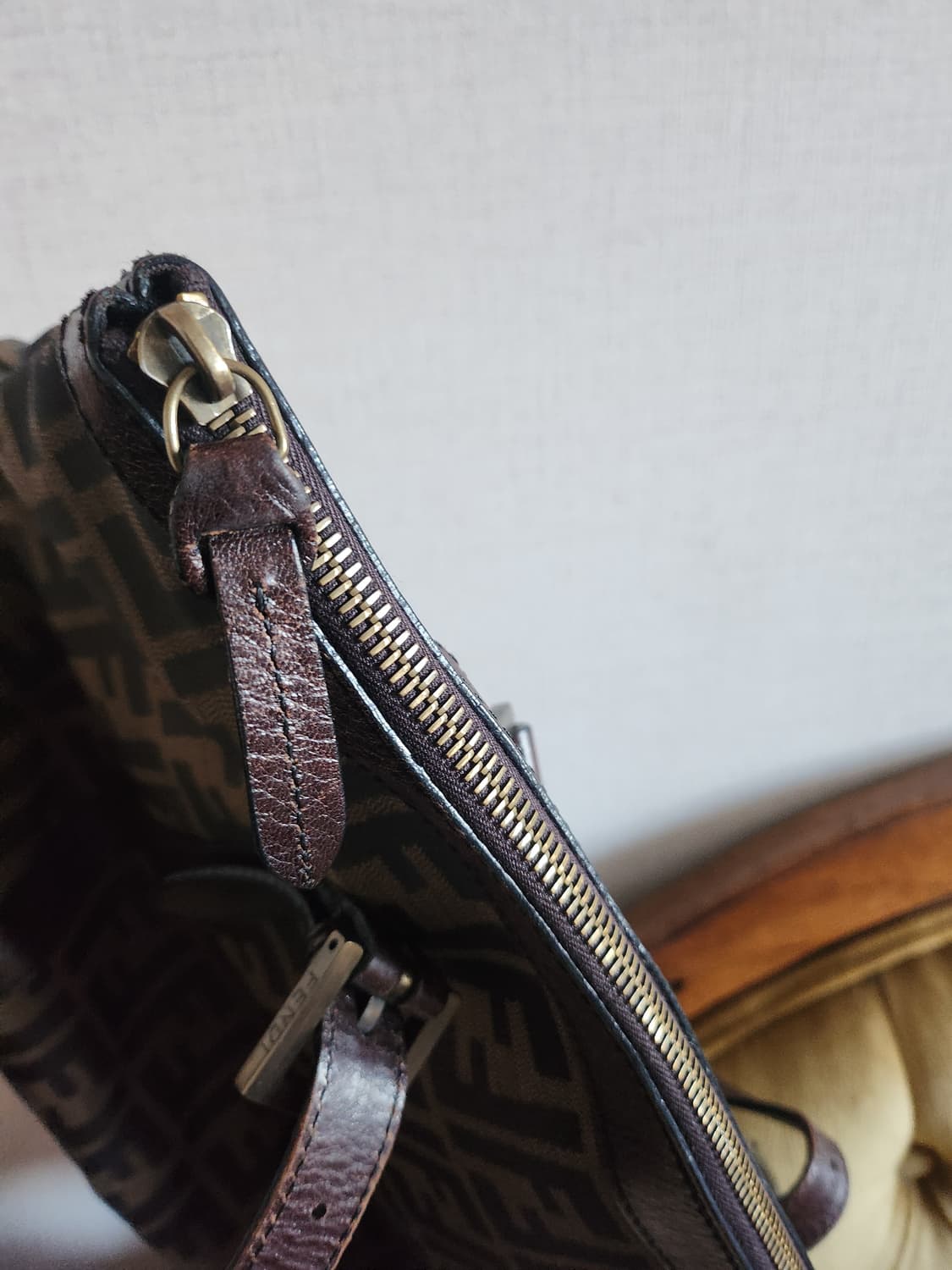 펜디 쇼퍼백 상품이미지7