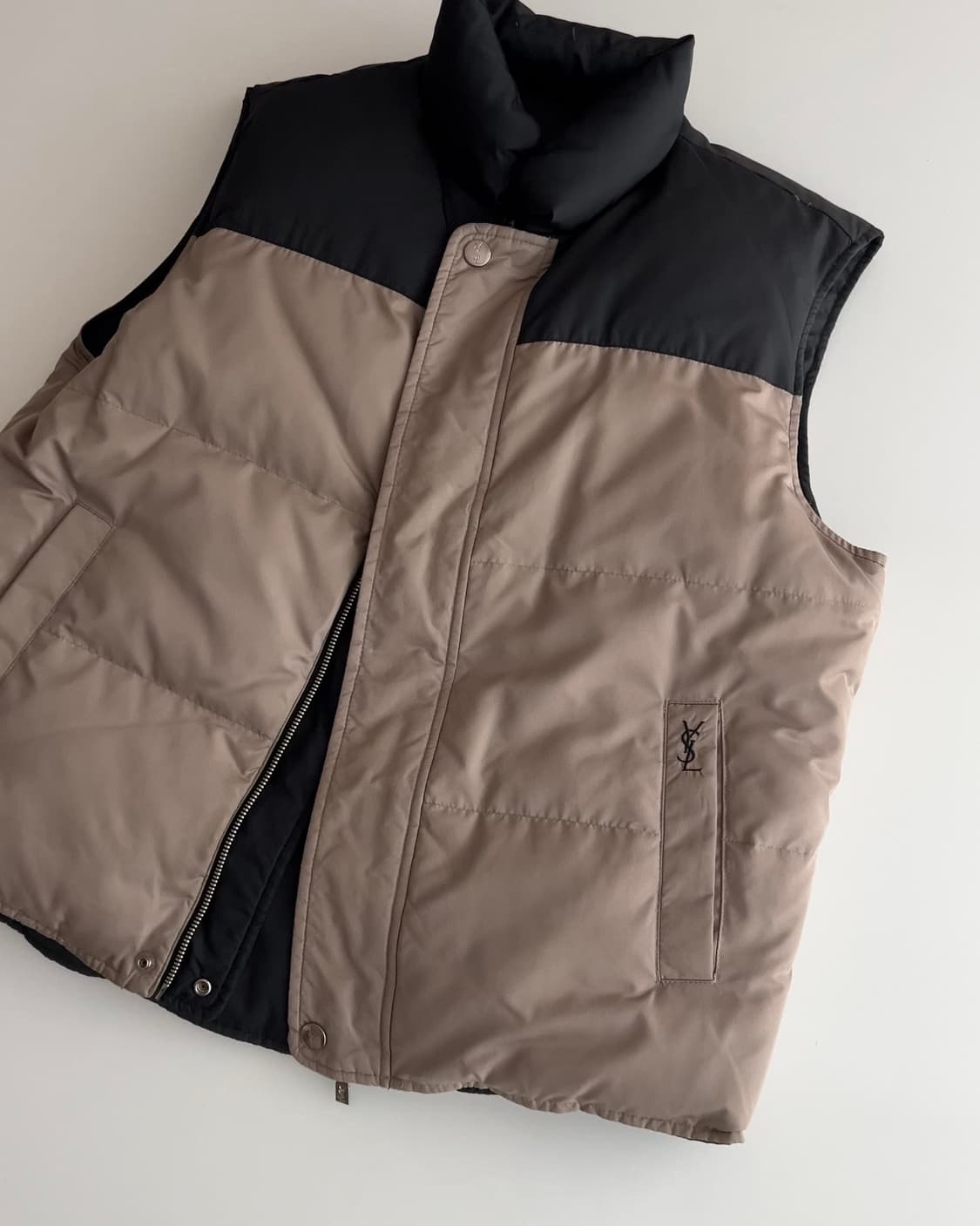 입생로랑 리버시블 구스 다운 베스트 100 상품이미지6