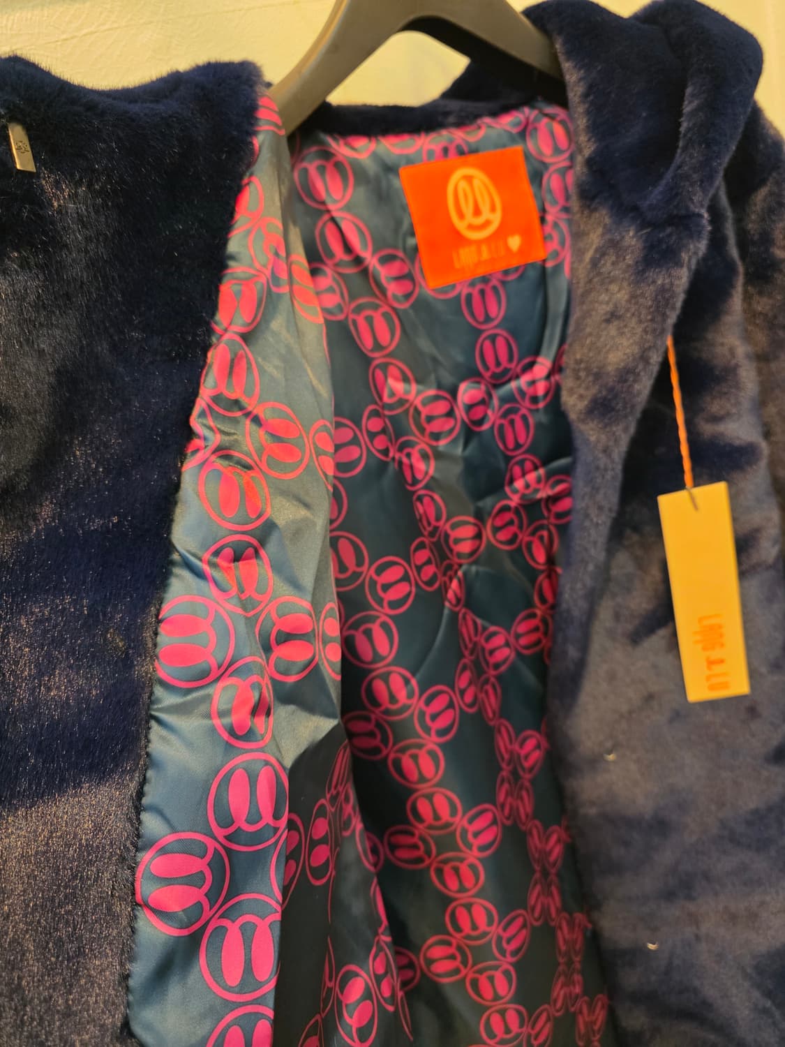 랭앤루 네이비 앤 핑크 에코퍼 코트 상품이미지8