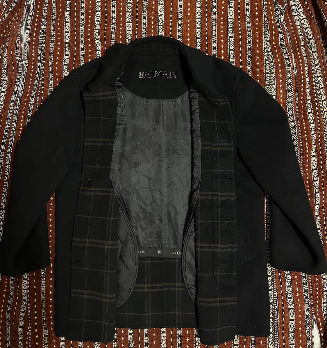 발망 블랙 체크 패턴 코트 상품이미지1