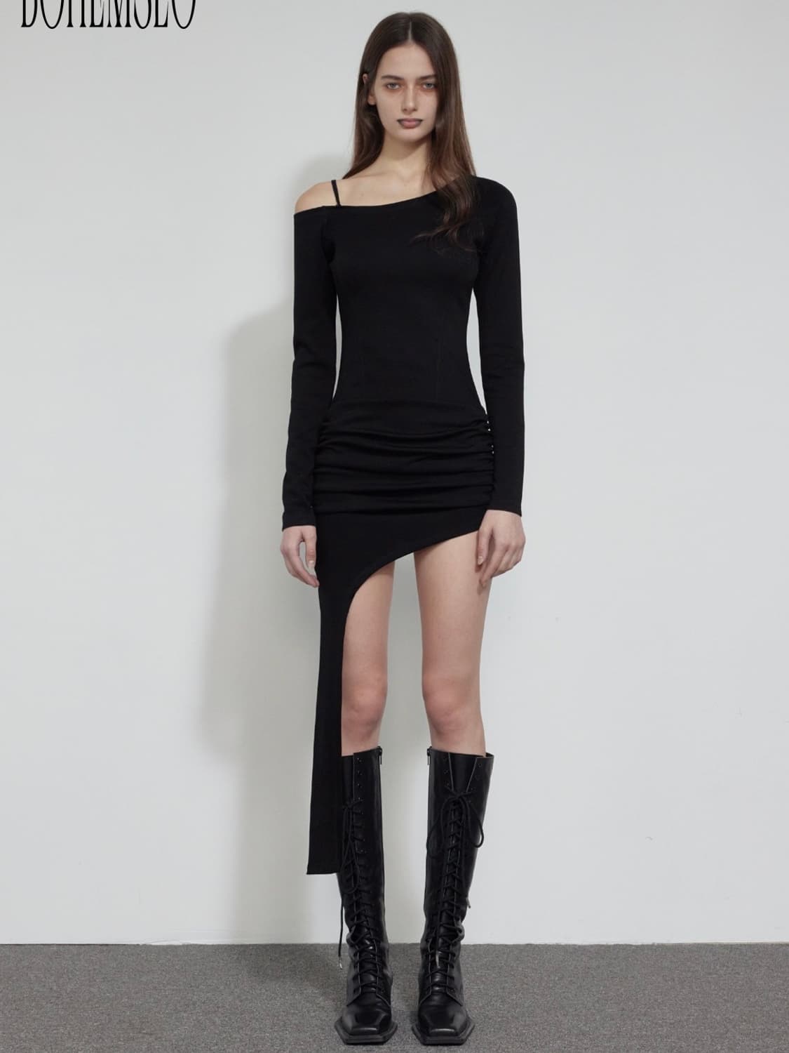 보헤미안서울 CURVED HEM MINI DRESS 원피스 드레스 상품이미지1