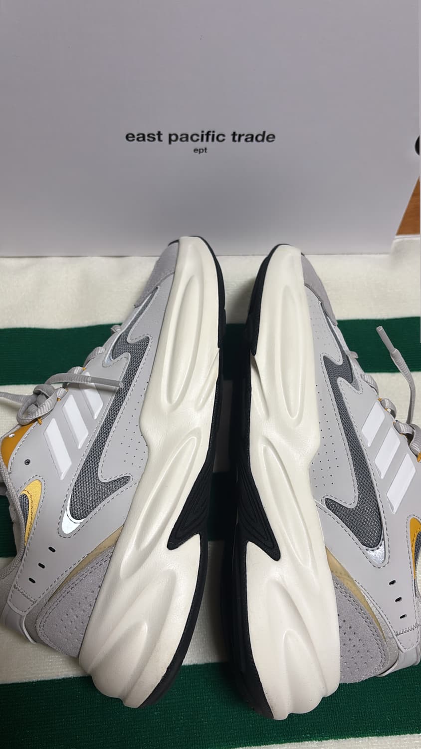 아디다스 오즈위브 러닝화 240mm 상품이미지2