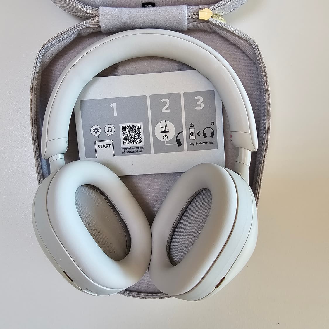 소니 헤드셋 WH-1000XM5(플래티넘 실버) 스터디 헤드폰 상품이미지9