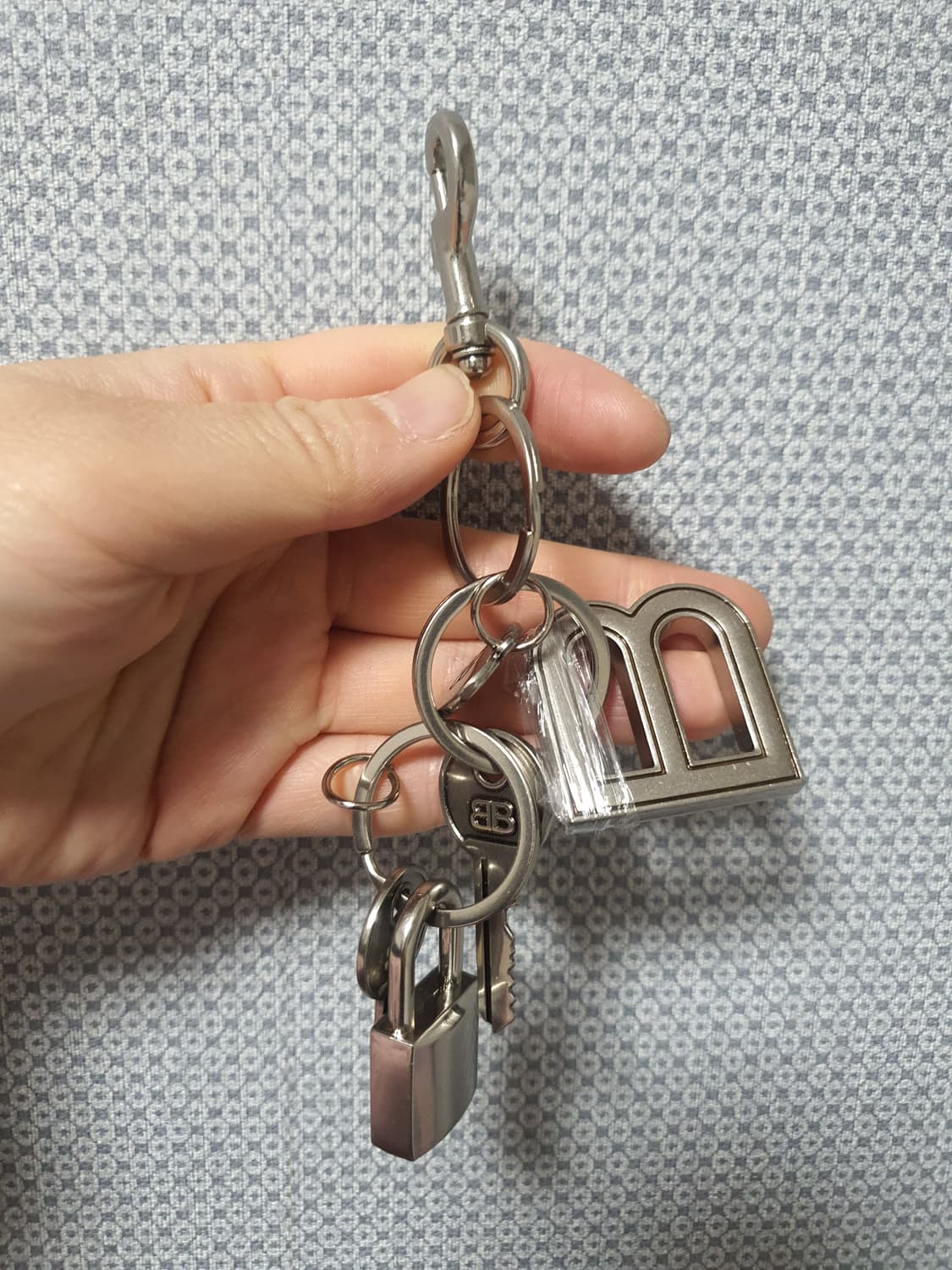 발렌시아가키링 키링 백참 발렌시아가BB로고 빈티지은장 새상품 상품이미지1