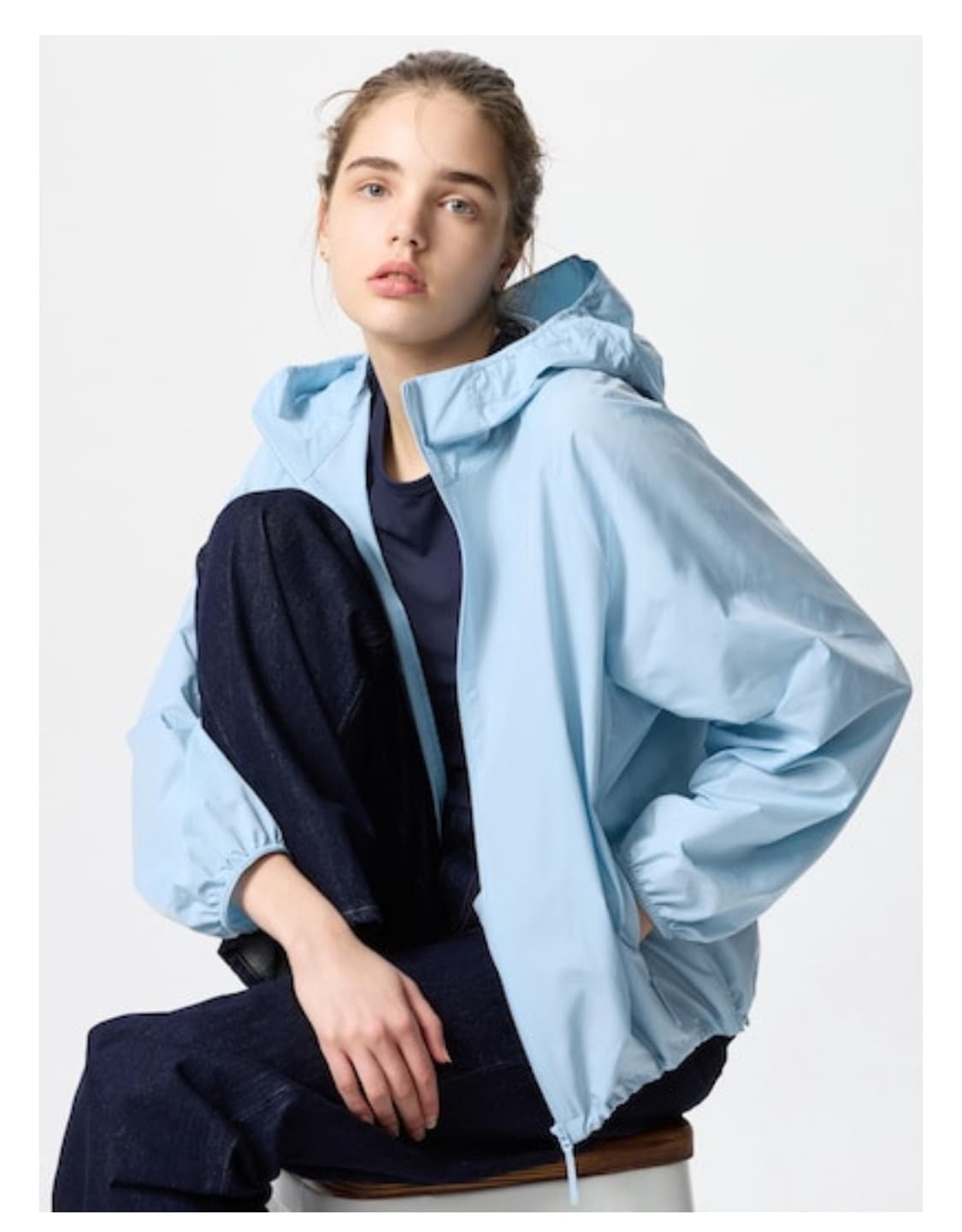 유니클로 포켓터플 uv 라이트블루 바람막이 상품이미지1