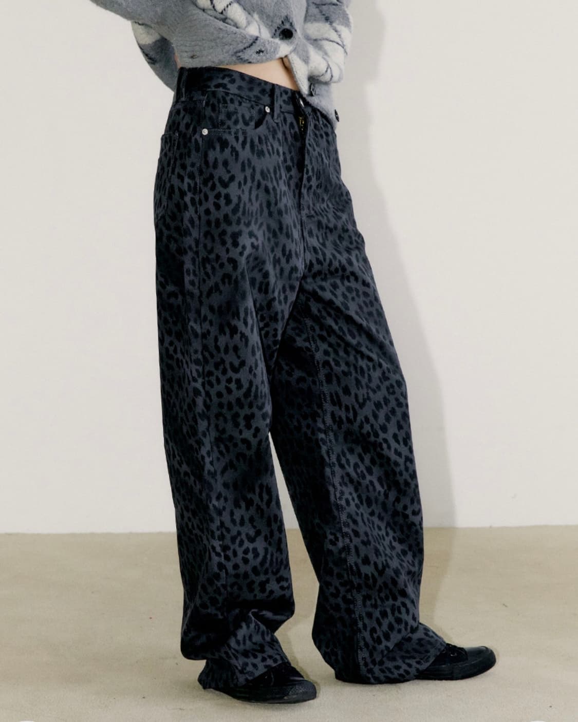 [1] 오피쉬 와이드 레오파드 팬츠 차콜 상품이미지1
