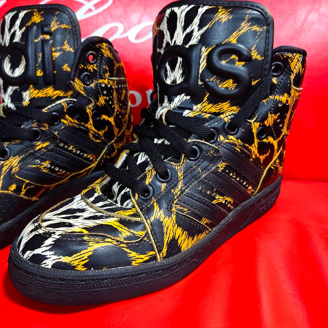 (미사용)아디다스 x 제레미스캇 레오파드 하이탑 스니커즈
 상품이미지4