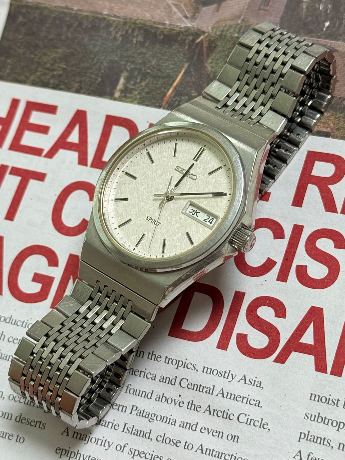 Seiko 세이코 쿼츠 SPRIT 헤링 본조 직물패턴 다이얼 Day-Da 상품이미지5