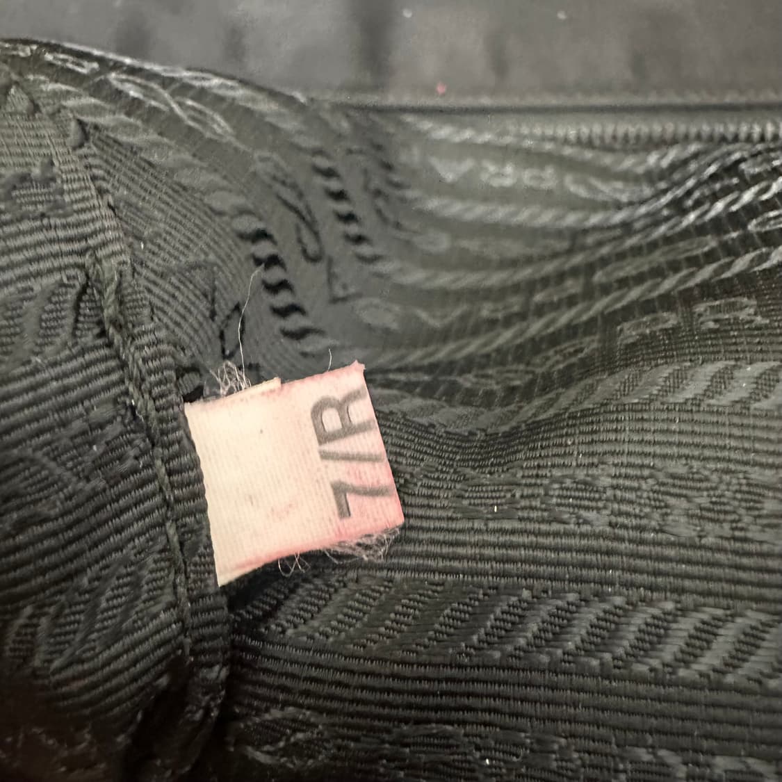 PRADA 프라다 메신저백 크로스백 가방 블랙 상품이미지6