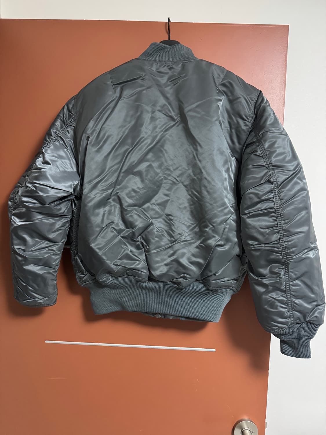 알파인더스트리ma-1 건메탈 상품이미지2