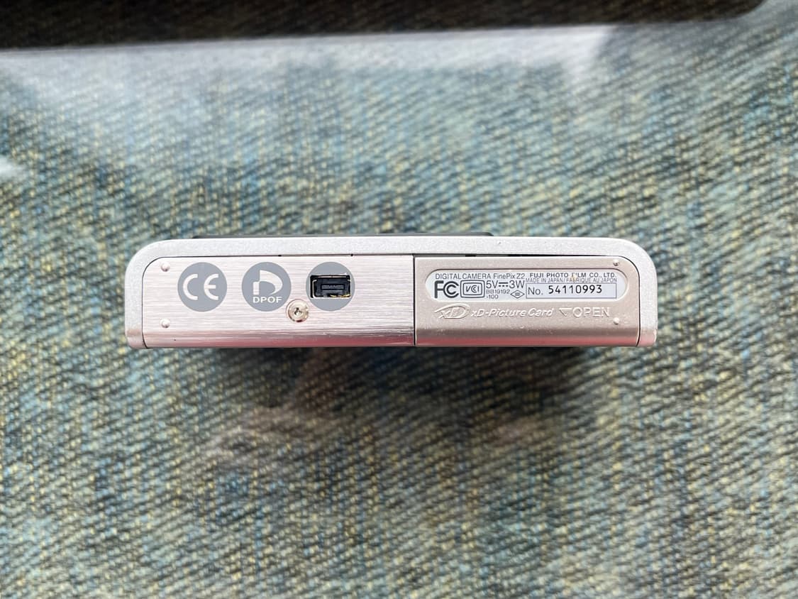 디지털 카메라지만 감성만큼은 아날로그 Fujifilm Finepix z2 상품이미지7