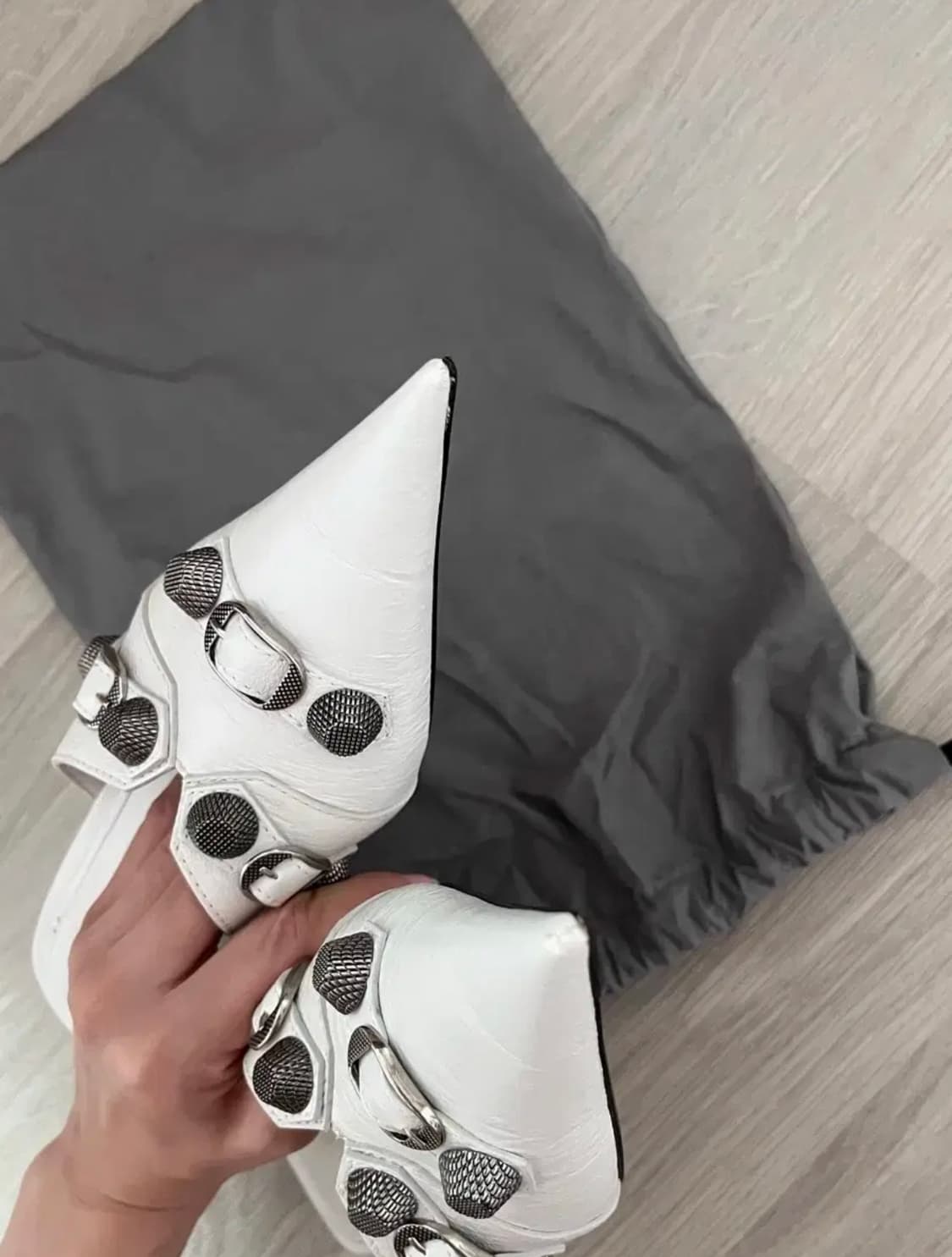 발렌시아가 카골 뮬  상품이미지5