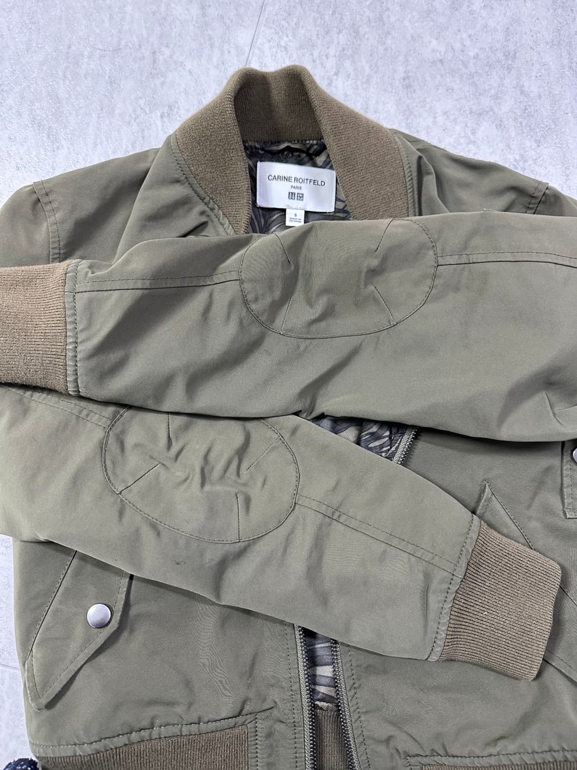 유니클로 x 카린 로이펠드 항공점퍼 S사이즈 상품이미지4