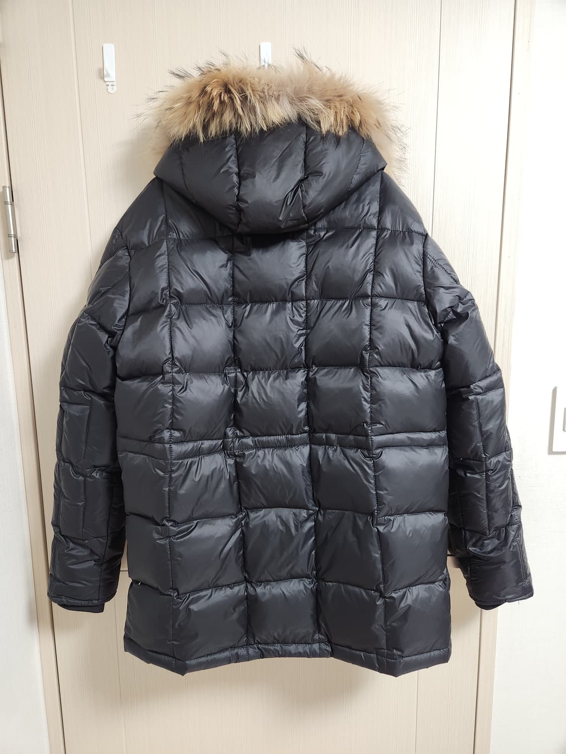 몽클레어 아프톤 블랙 패딩 상품이미지7