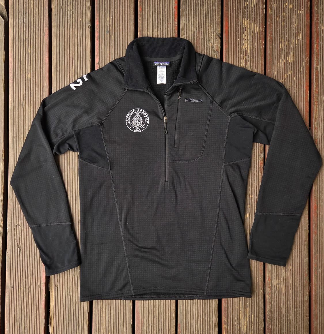 파타고니아 R1 반집업 상품이미지1