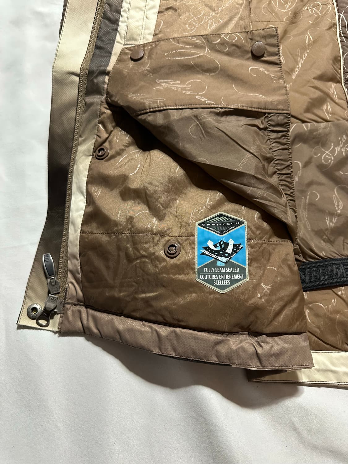 컬럼비아 그라데이션 멀티컬러 바람막이 상품이미지5